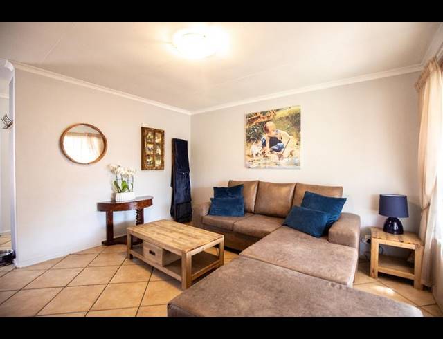 2 BEDROOM TOWNHOUSE FOR SALE IN AMBERFIELD HEIGHTS